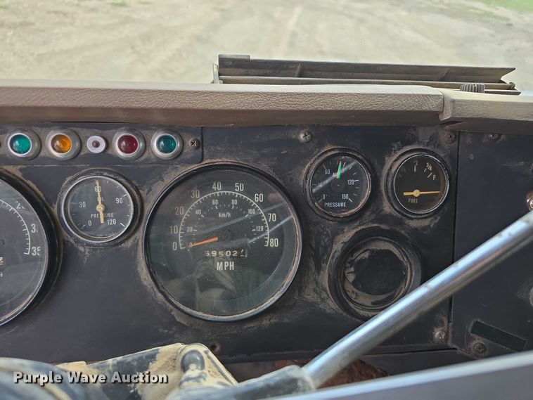 image for item DP8837 1979 International Transtar II semi truck