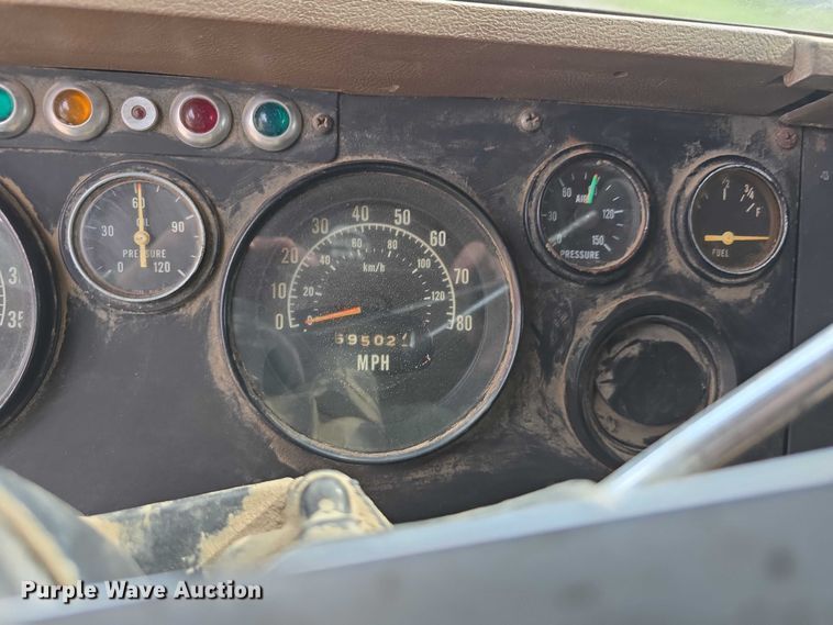 image for item DP8837 1979 International Transtar II semi truck