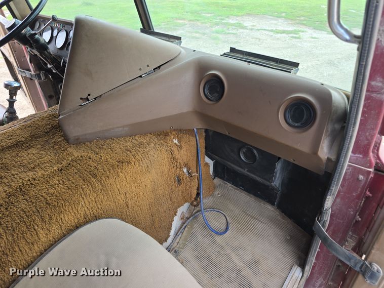 image for item DP8837 1979 International Transtar II semi truck