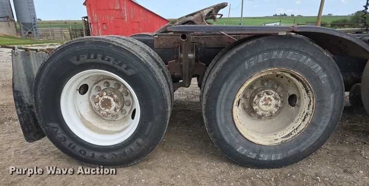 image for item DP8837 1979 International Transtar II semi truck