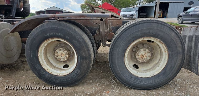 image for item DP8837 1979 International Transtar II semi truck