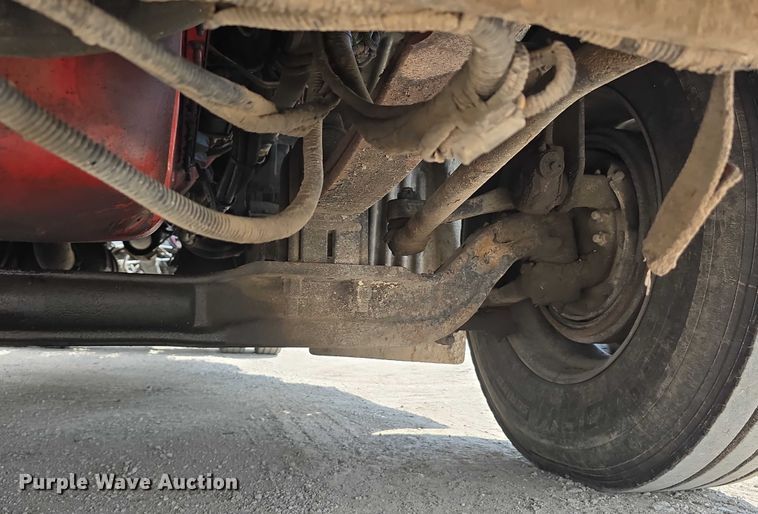 image for item DR3982 2009 Kenworth T660 semi truck