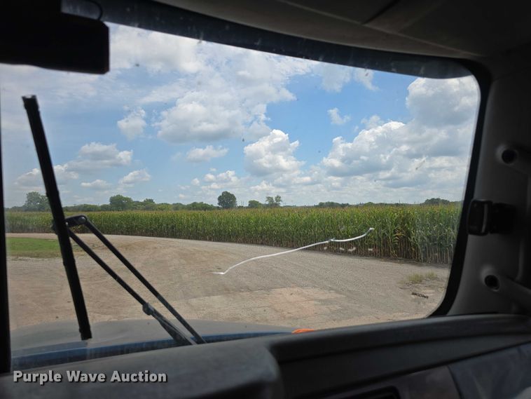 image for item DR3982 2009 Kenworth T660 semi truck