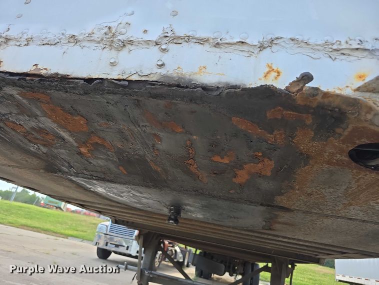 image for item DR3990 2000 Wabash National DVCVHPC dry van trailer