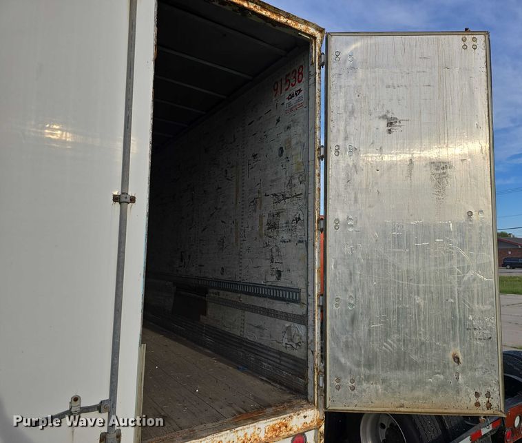 image for item DR3990 2000 Wabash National DVCVHPC dry van trailer