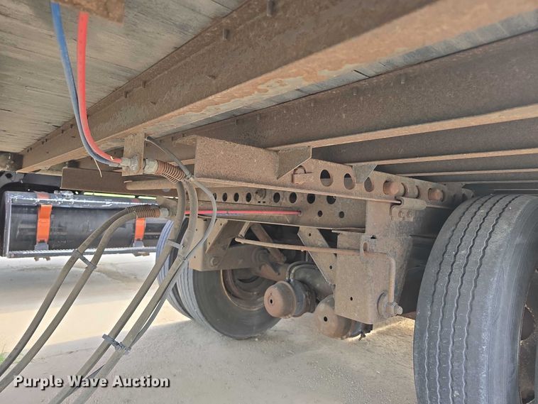 image for item DR3990 2000 Wabash National DVCVHPC dry van trailer