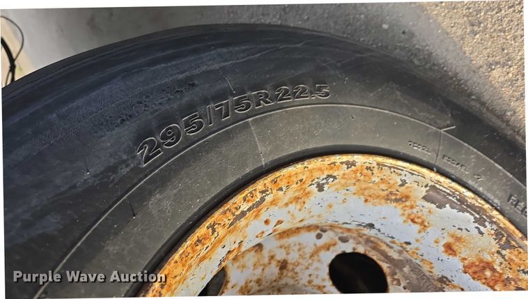 image for item DR3990 2000 Wabash National DVCVHPC dry van trailer