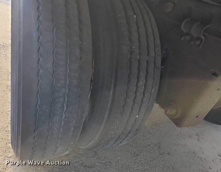 image for item DR3990 2000 Wabash National DVCVHPC dry van trailer