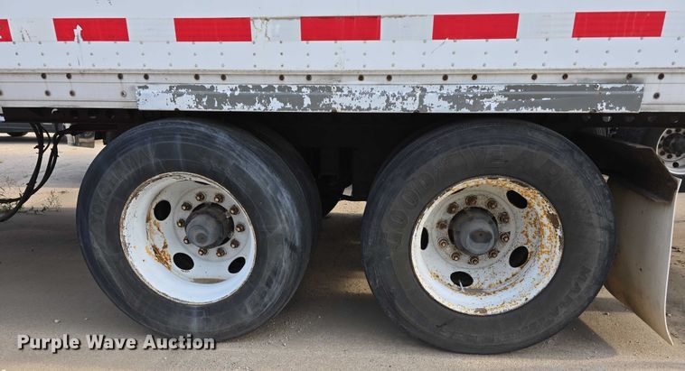 image for item DR3990 2000 Wabash National DVCVHPC dry van trailer