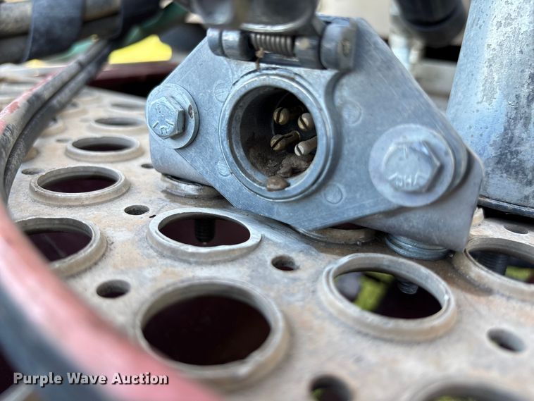 image for item DT3277 2005 Kenworth W900 semi truck