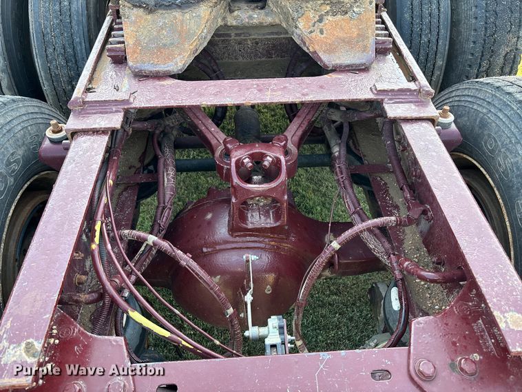 image for item DT3277 2005 Kenworth W900 semi truck