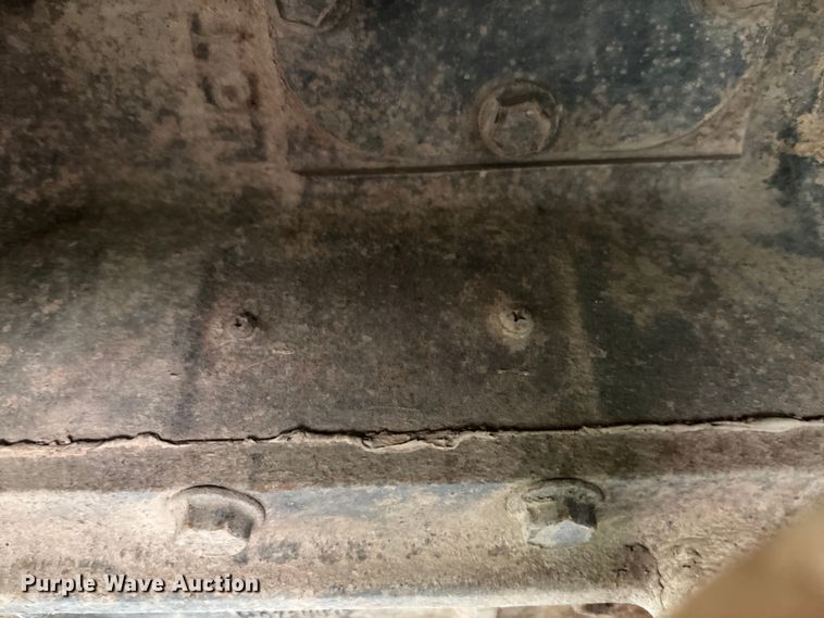 image for item DT3277 2005 Kenworth W900 semi truck