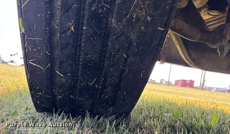 image for item DT3277 2005 Kenworth W900 semi truck