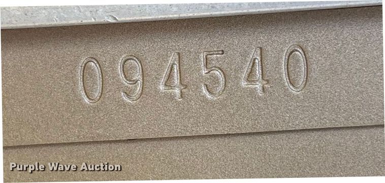 image for item DT3277 2005 Kenworth W900 semi truck