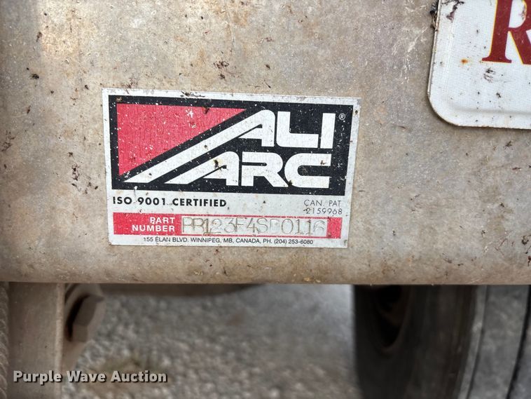 image for item DT3347 2022 Mack Pinnacle semi truck