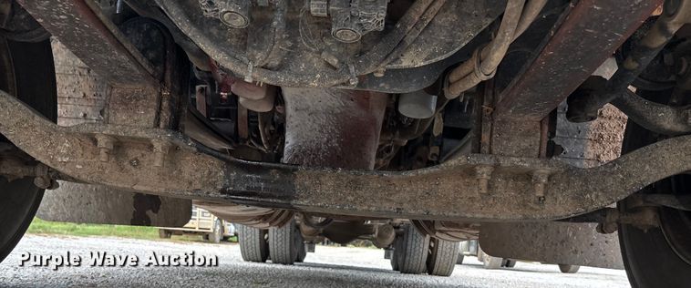 image for item DT3347 2022 Mack Pinnacle semi truck