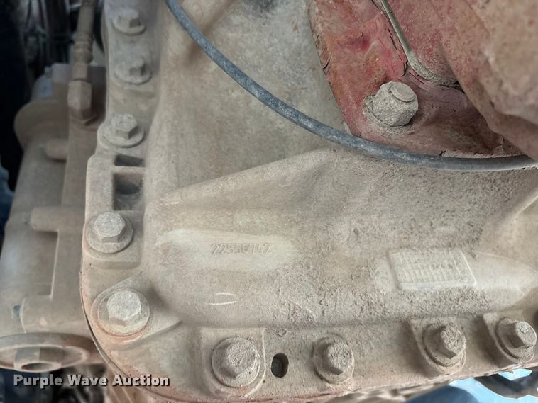 image for item DT3347 2022 Mack Pinnacle semi truck