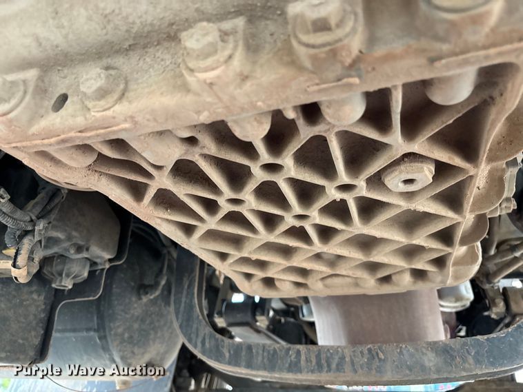 image for item DT3347 2022 Mack Pinnacle semi truck