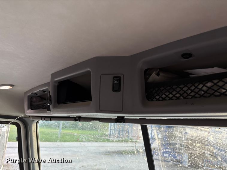 image for item DT3347 2022 Mack Pinnacle semi truck