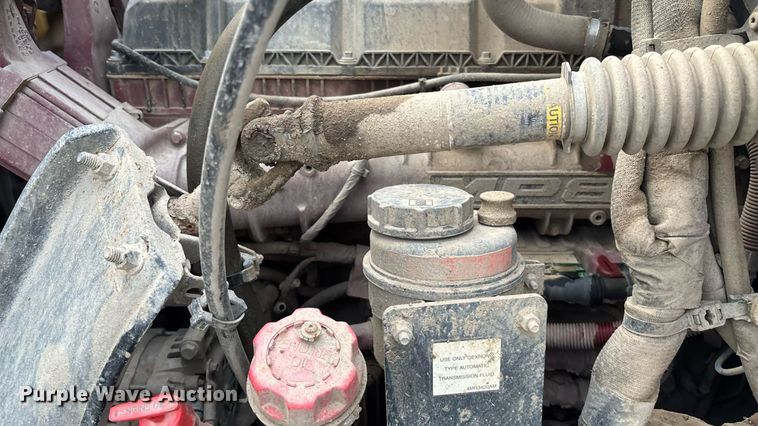 image for item DT3347 2022 Mack Pinnacle semi truck