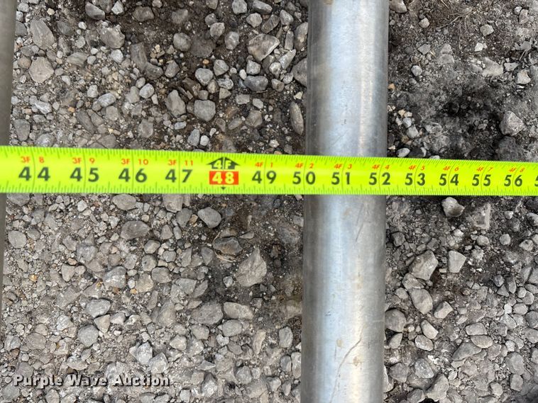 image for item DT3348 2020 Mack Pinnacle semi truck