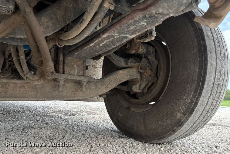 image for item DT3348 2020 Mack Pinnacle semi truck