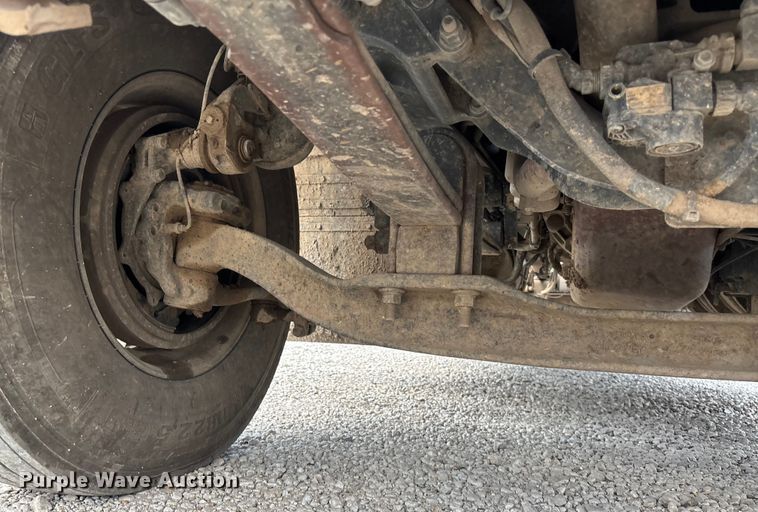 image for item DT3348 2020 Mack Pinnacle semi truck