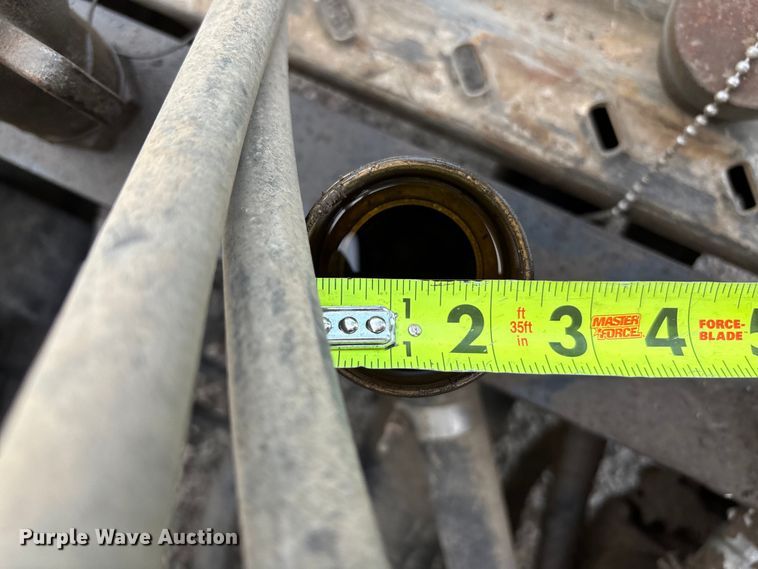 image for item DT3348 2020 Mack Pinnacle semi truck