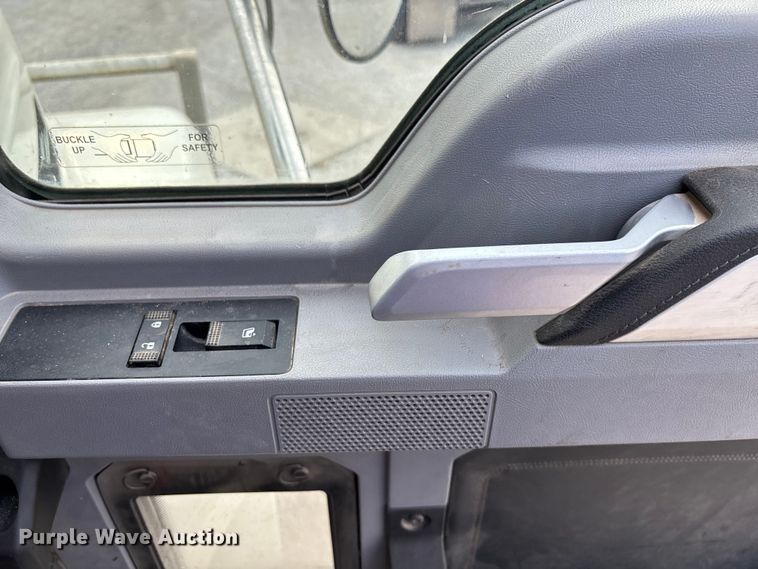 image for item DT3348 2020 Mack Pinnacle semi truck