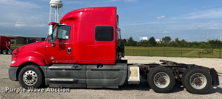 image for item DU1251 2014 International Pro Star Plus semi truck