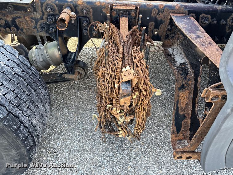 image for item DU1251 2014 International Pro Star Plus semi truck