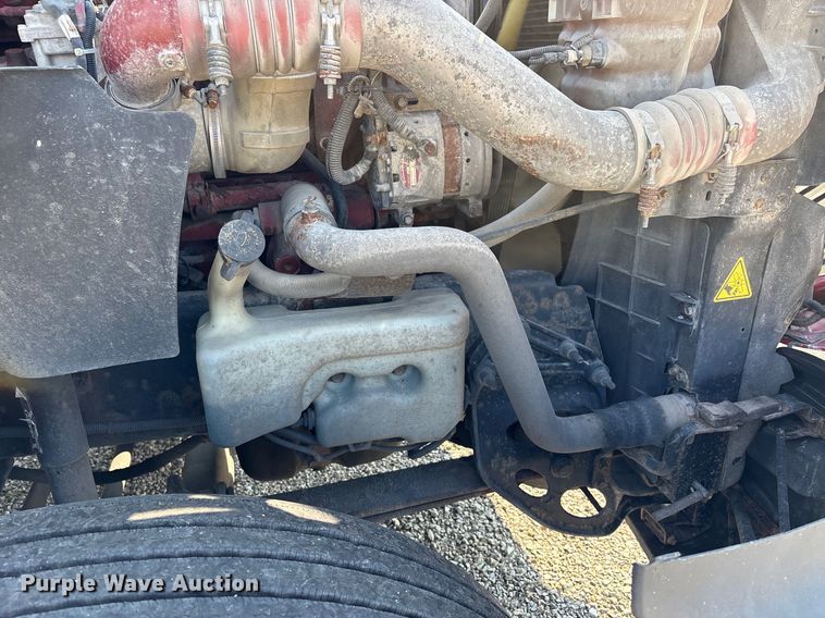 image for item DU1251 2014 International Pro Star Plus semi truck