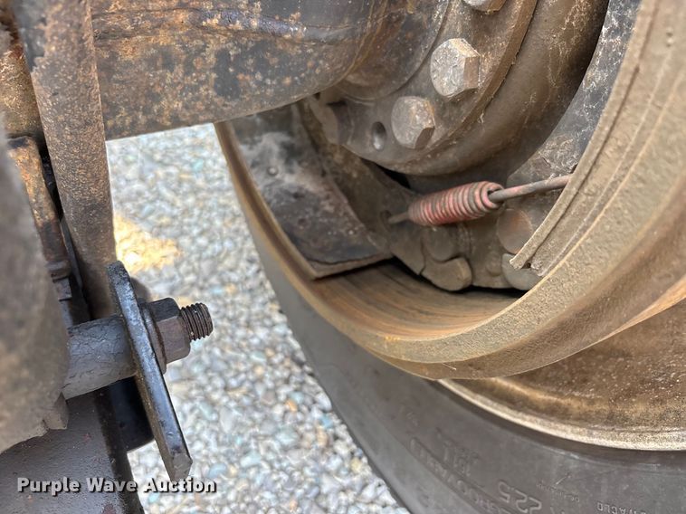 image for item DU1251 2014 International Pro Star Plus semi truck