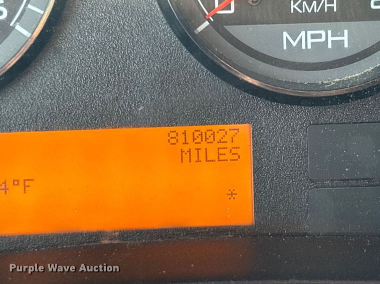 image for item DU1251 2014 International Pro Star Plus semi truck