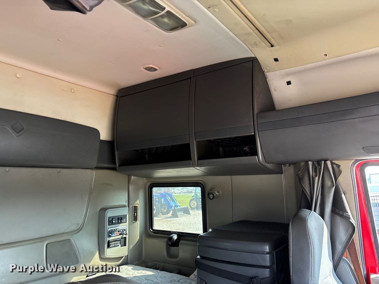 image for item DU1251 2014 International Pro Star Plus semi truck