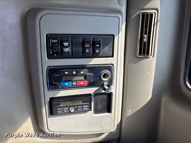 image for item DU1251 2014 International Pro Star Plus semi truck