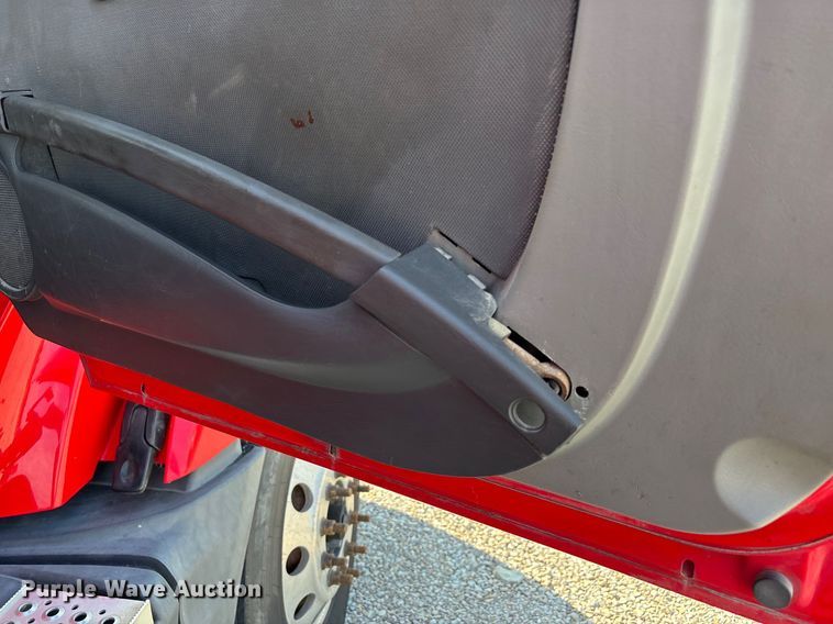 image for item DU1251 2014 International Pro Star Plus semi truck