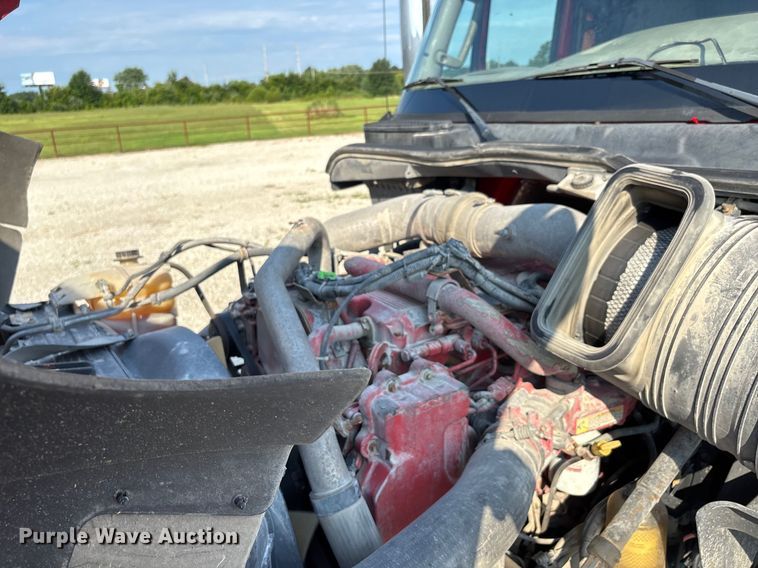 image for item DU1251 2014 International Pro Star Plus semi truck