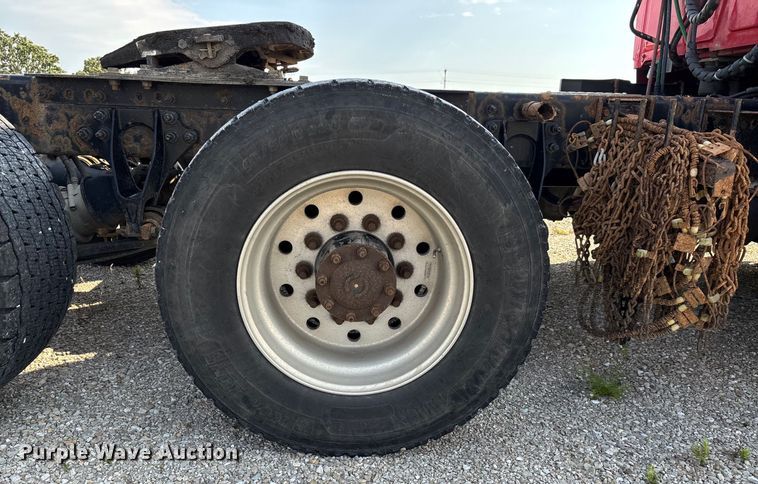 image for item DU1251 2014 International Pro Star Plus semi truck