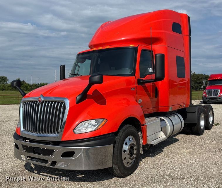 2021 International LT625