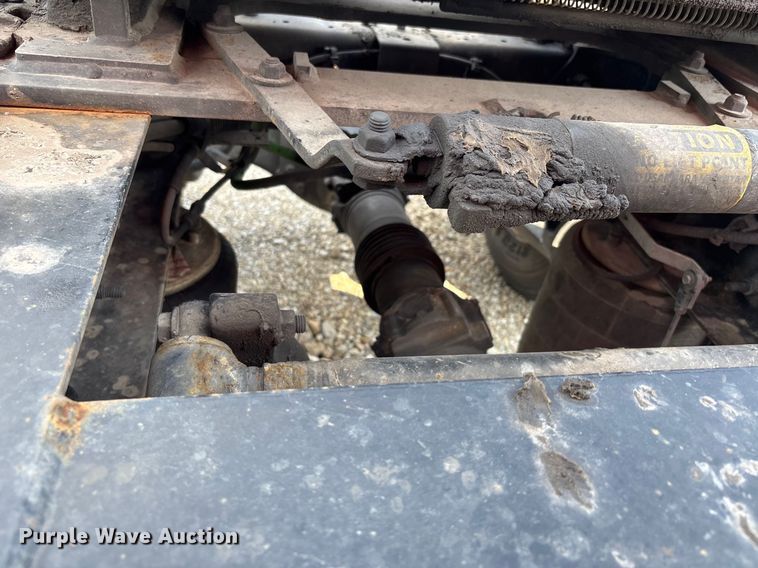 image for item DU1252 2021 International  LT625 semi truck