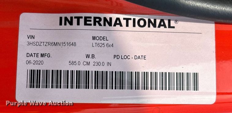 image for item DU1252 2021 International  LT625 semi truck