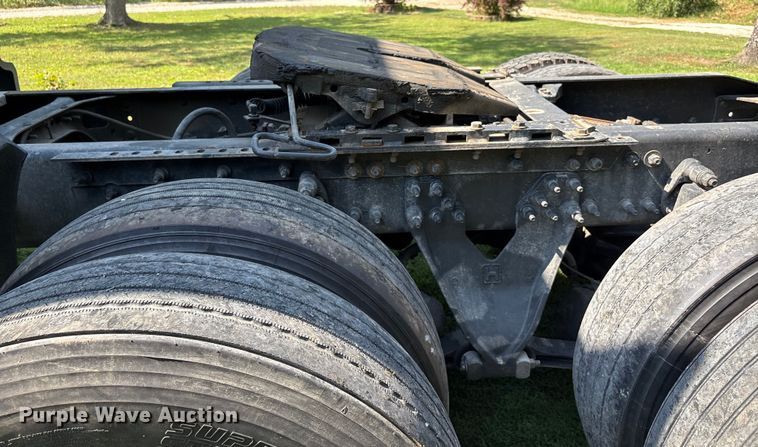 image for item DU1270 2016 International ProStar Plus semi truck