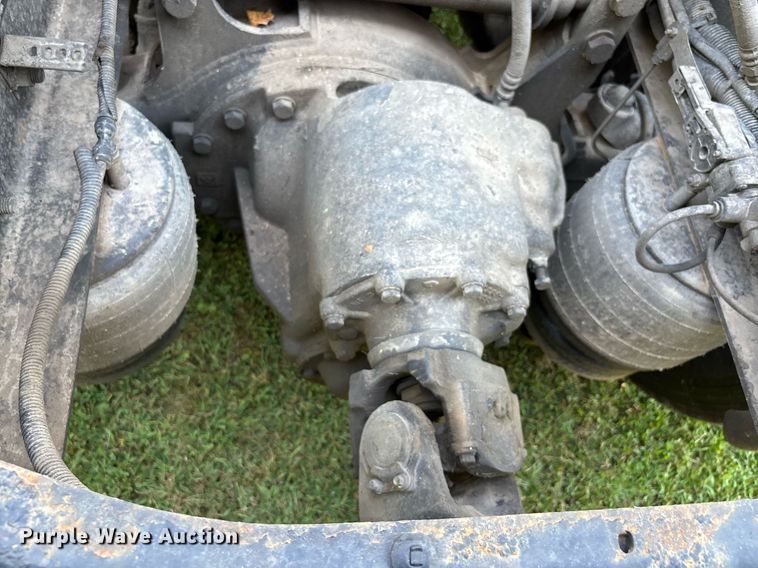 image for item DU1270 2016 International ProStar Plus semi truck