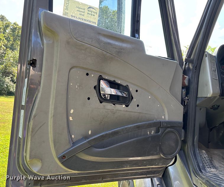 image for item DU1270 2016 International ProStar Plus semi truck