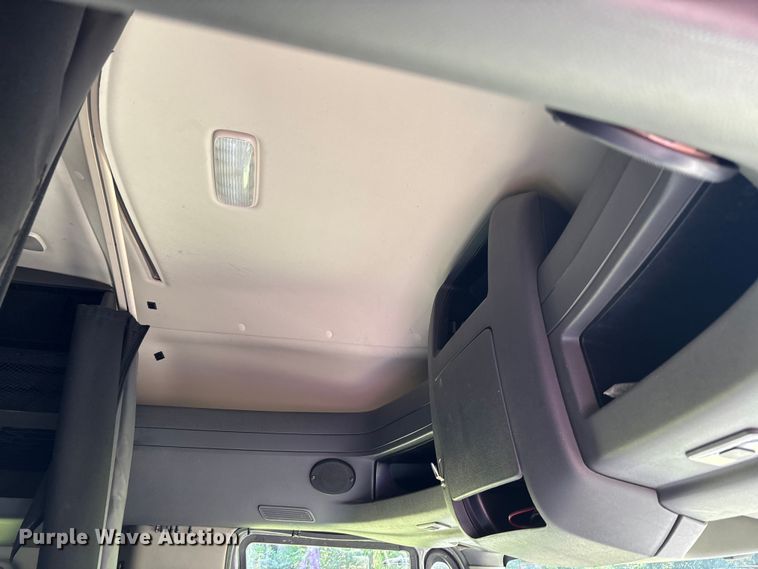 image for item DU1270 2016 International ProStar Plus semi truck