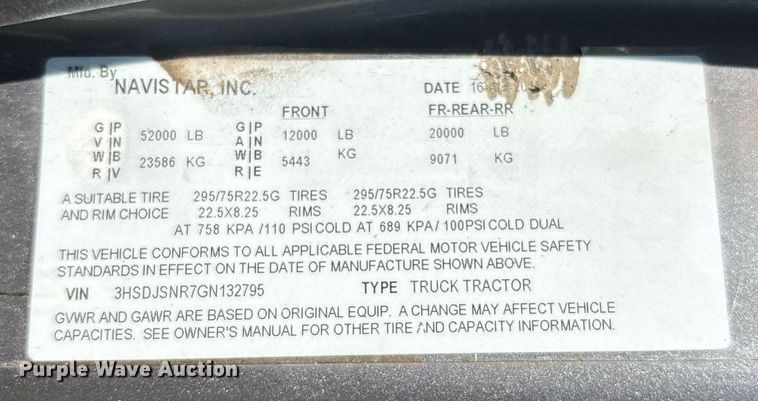 image for item DU1270 2016 International ProStar Plus semi truck