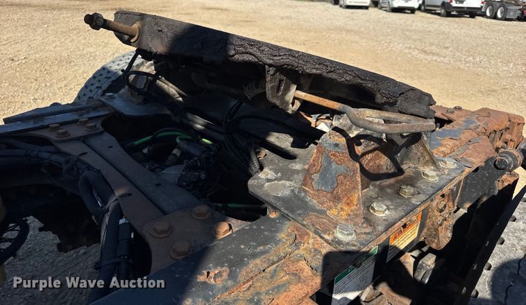 image for item DW3493 2012 Freightliner Cascadia semi truck