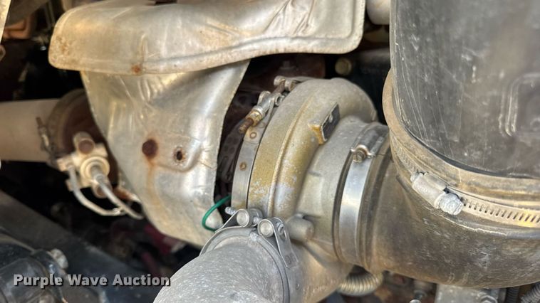 image for item DW3493 2012 Freightliner Cascadia semi truck