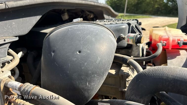 image for item DW3493 2012 Freightliner Cascadia semi truck